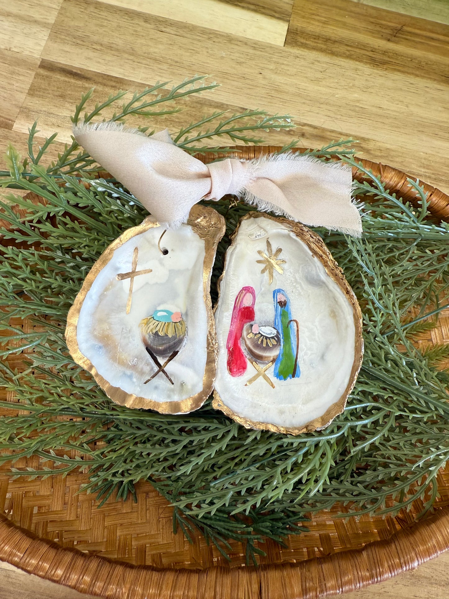 Handpainted Oyster Shell BABY JESUS (Pre-Order for mid November) (Copy)